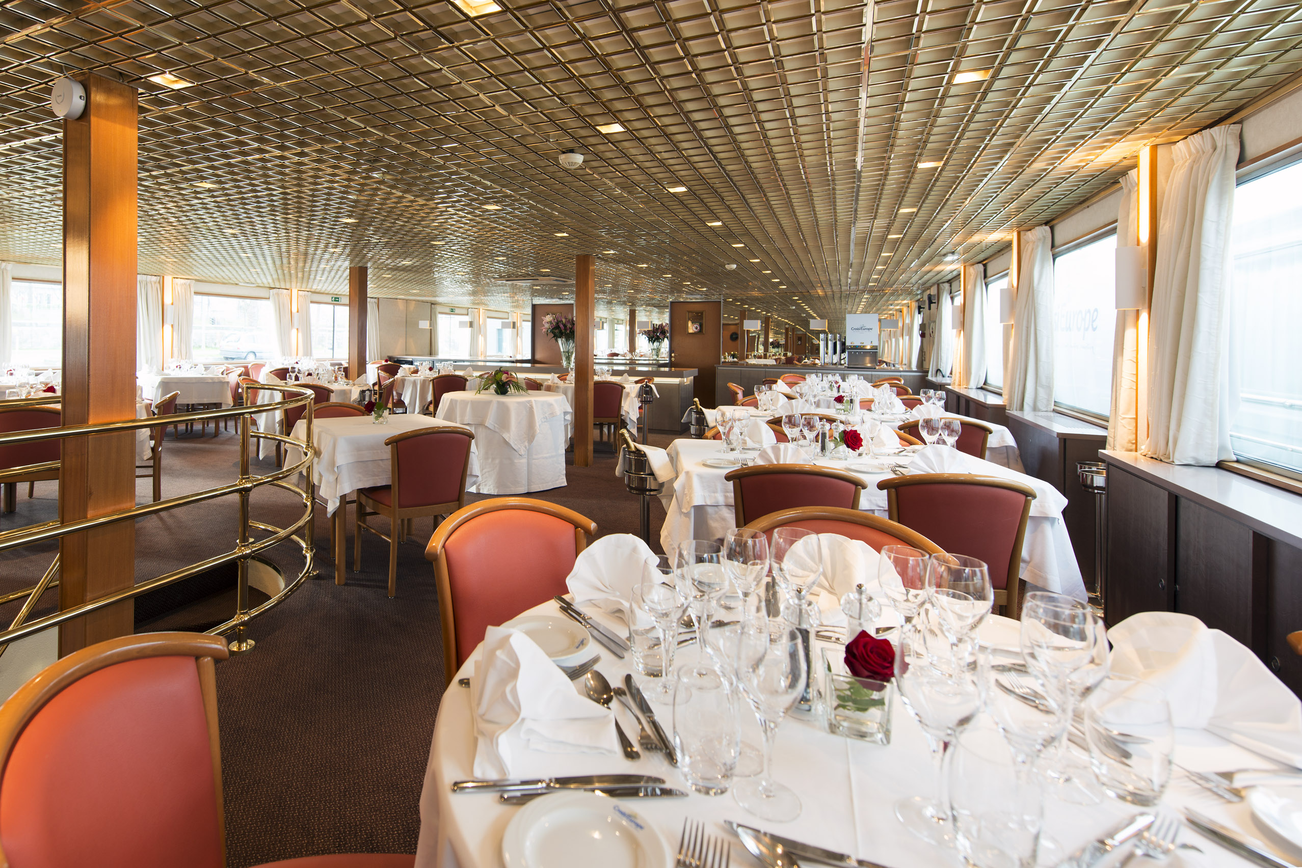 CroisiEurope MS Seine Princess Restaurant 1.jpg